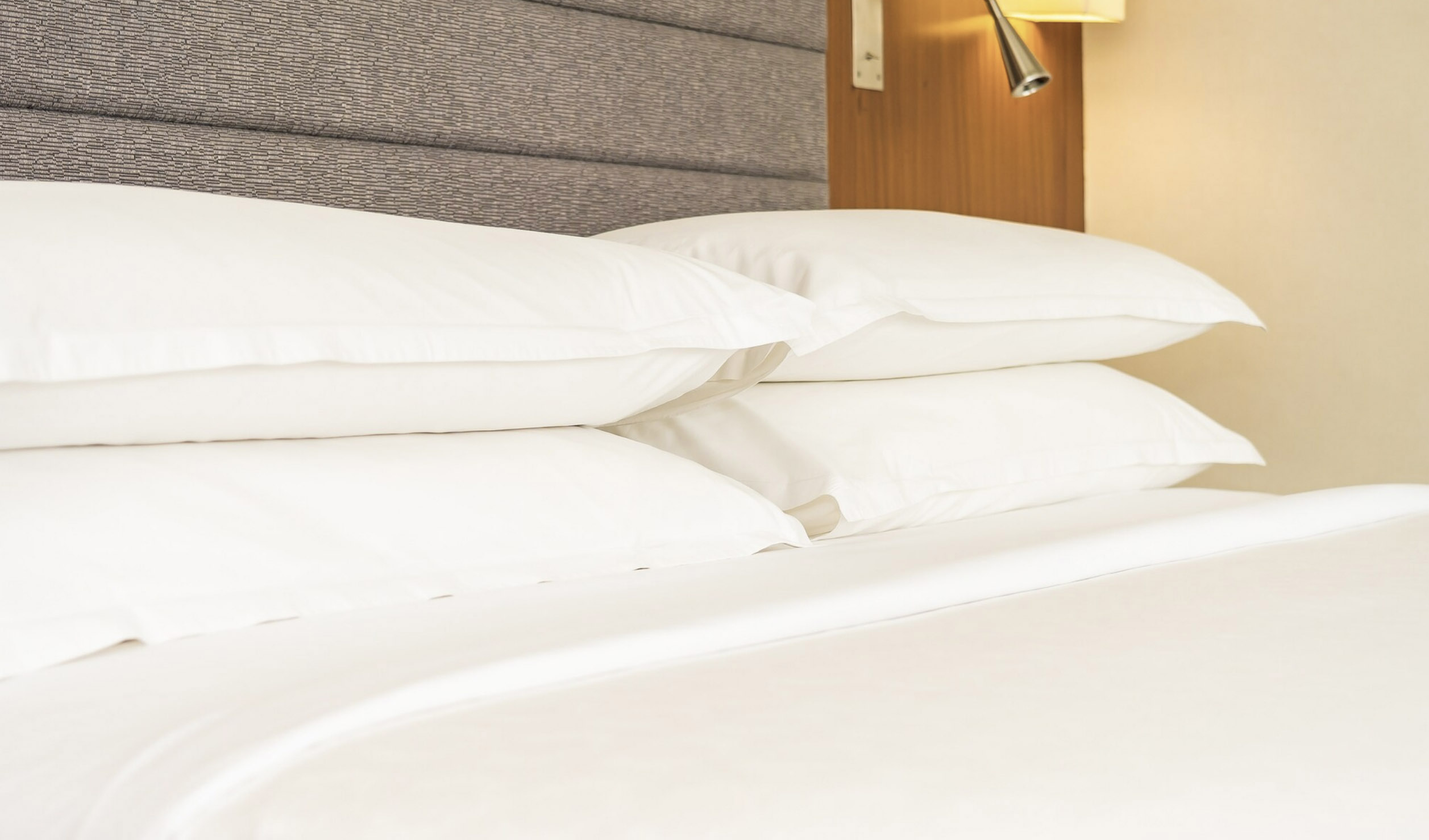 ¿Algodón o algodón/poliéster en su ropa de cama?